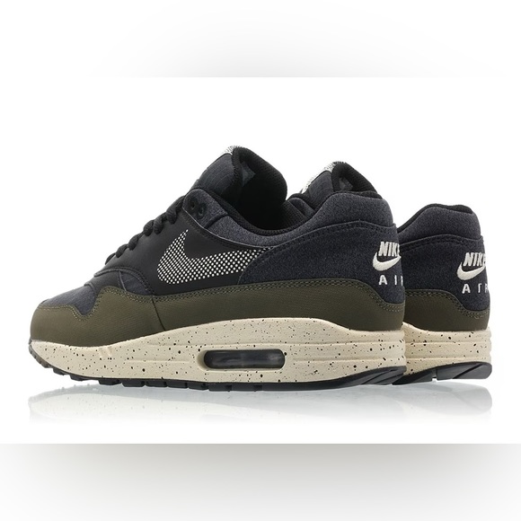Nike Air Max 1 ‘Medium Olive’ AO1021-200 - Picture 2 of 13